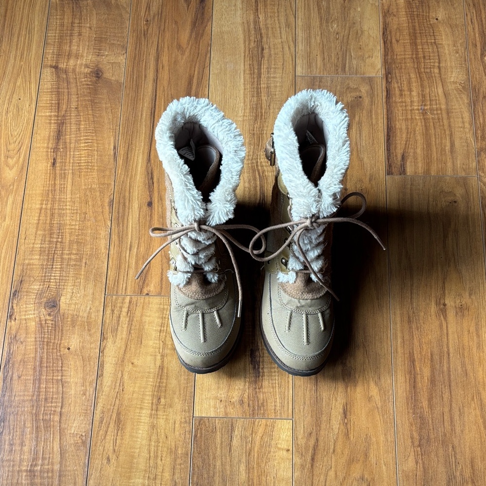 Rock & Candy Tan Ankle Boots with Cream Fur Lining